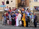 Newly wed couple surprises to see a whole group of Vietnamese pilgrims at St. Peter's square.